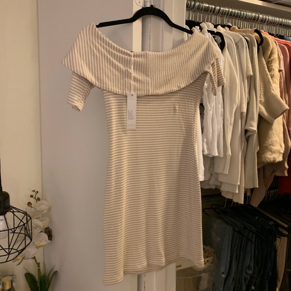 SOLD NWT Delacy Off Shoulder Striped Addison Dress - Picture 5 of 8